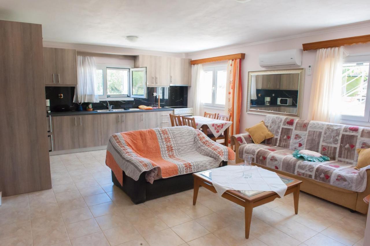 Olives Estate Apartments Grande プレベザ エクステリア 写真